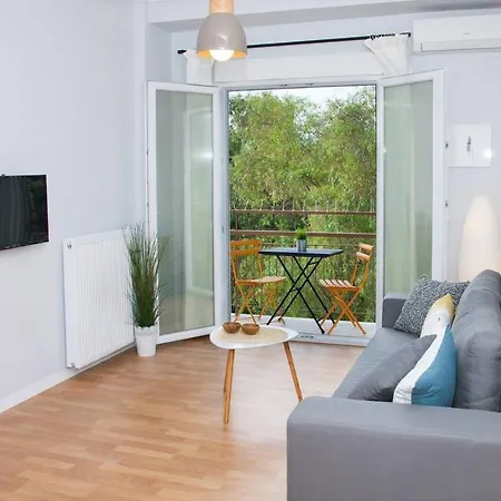 Fully Renovated, Modern Beauty In Athens! * Athens